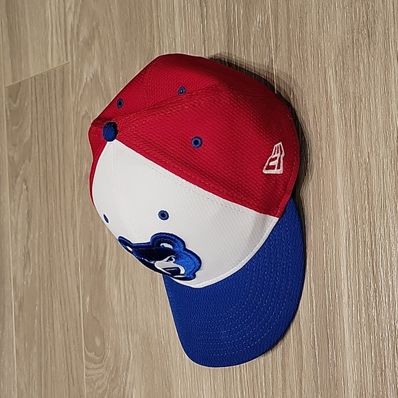 CUBS Retro Baseball Hat- New w/ tags! - Picture 2 of 5